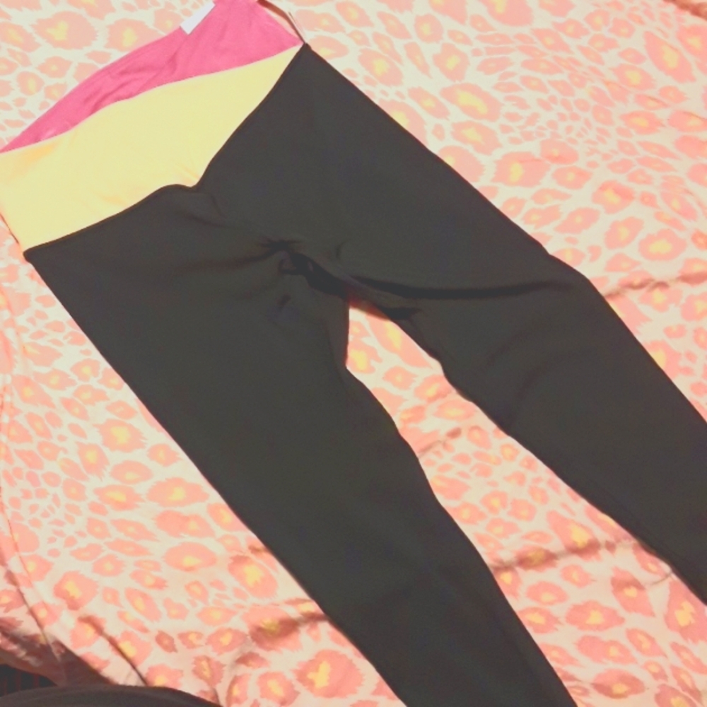 VS live ON POINT crop leggings